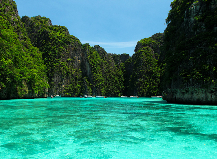 PHI PHI ISLAND BY SPEED BOAT PREMIUM CLASS